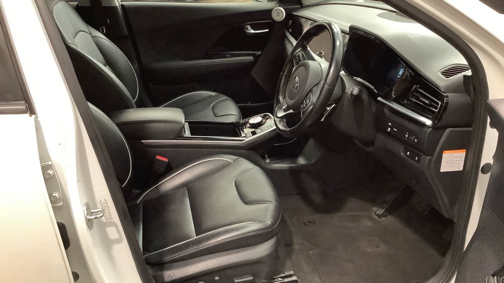 Used Kia Niro 2021 for sale - 76910436: Photo 2