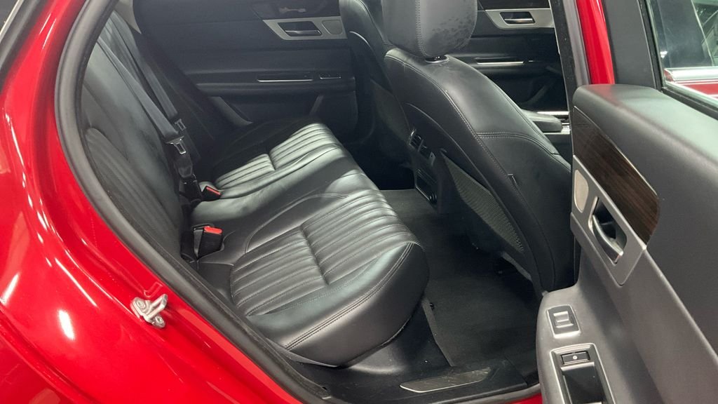 Used Jaguar XF 2019 for sale - 77693356: Photo 7