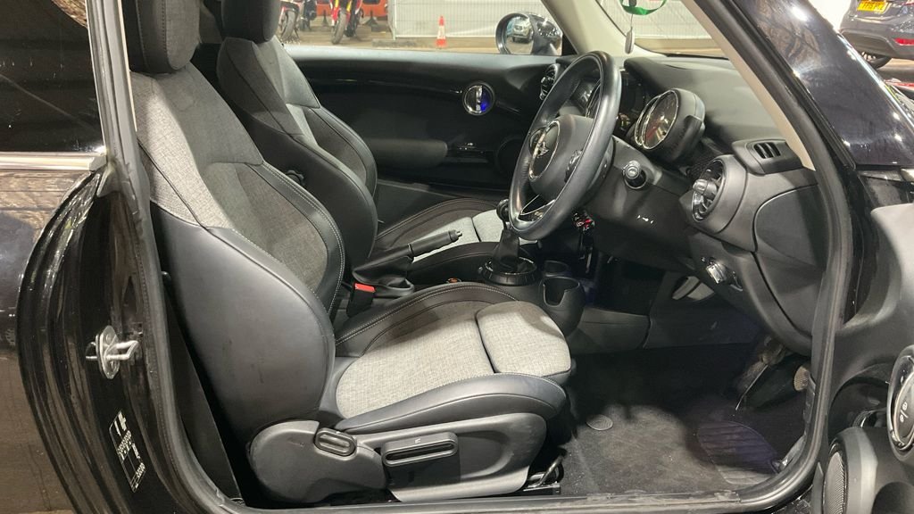 Used MINI Hatch 2017 for sale - 77880199: Photo 3