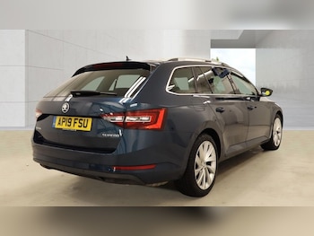Used Skoda Superb 2019 for sale - 79584506: Photo