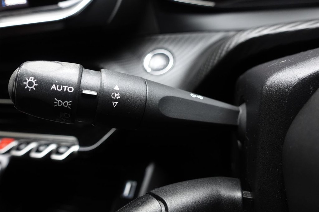 Used Peugeot 208 2020 for sale - 77026867: Photo 40