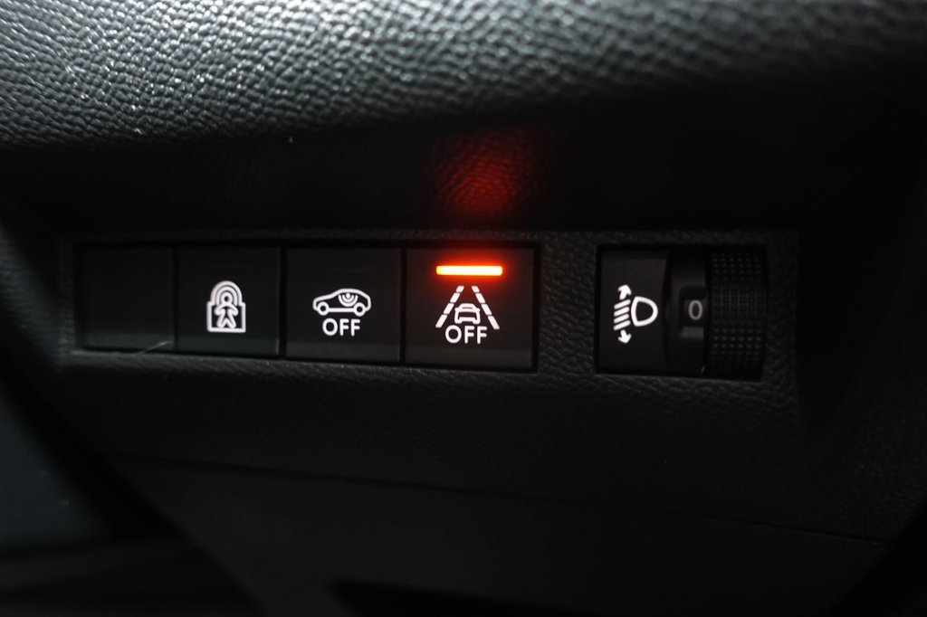 Used Peugeot 208 2020 for sale - 77026867: Photo 44