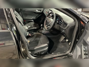 Used Ford Focus 2019 for sale - 77110775: Photo