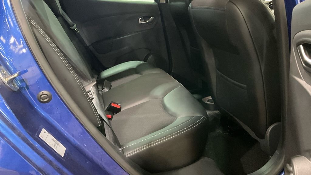 Used Renault Clio 2019 for sale - 76509908: Photo 12