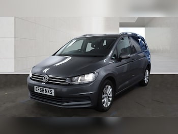 Used Volkswagen Touran 2018 for sale - 79588180: Photo