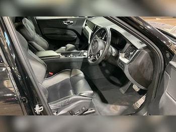 Used Volvo XC60 2019 for sale - 77780547: Photo