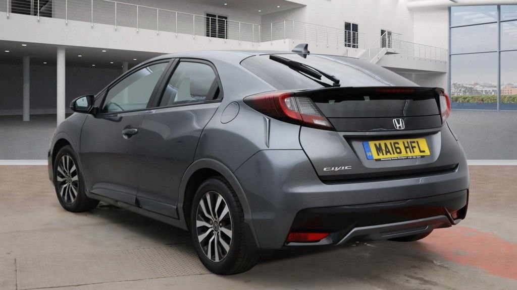 Used Honda Civic 2016 for sale - 77507923: Photo 3
