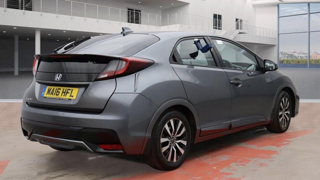 Used Honda Civic 2016 for sale - 77507923: Photo 4