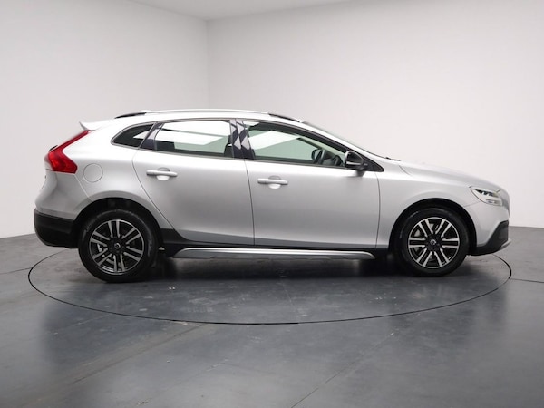 Used Volvo V40 Cross Country 2018 for sale - 75573181: Photo 14