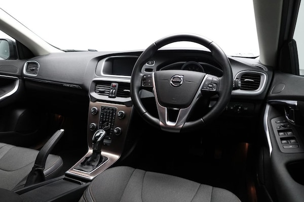 Used Volvo V40 Cross Country 2018 for sale - 75573181: Photo 21