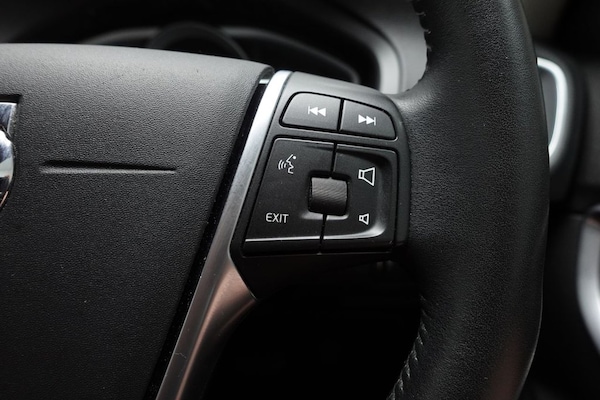 Used Volvo V40 Cross Country 2018 for sale - 75573181: Photo 24