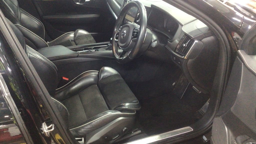 Used Volvo S90 2018 for sale - 77007438: Photo 2