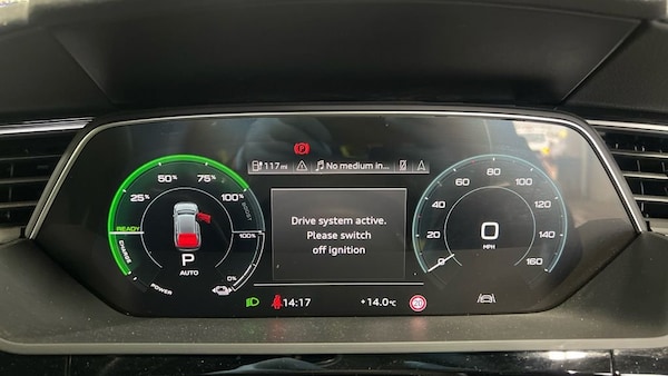 Used Audi Q8 2023 for sale - 76323082: Photo 14