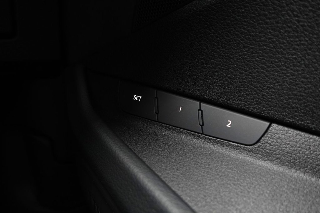 Used Audi Q8 e-tron 2023 for sale - 76323082: Photo 23