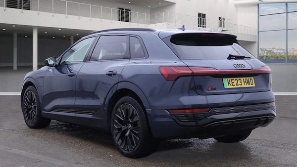 Used Audi Q8 2023 for sale - 76323082: Photo 6