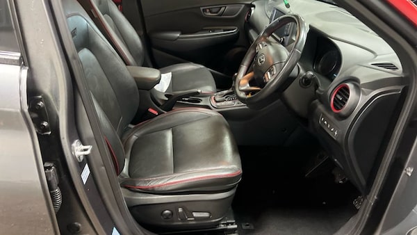 Used Hyundai KONA 2019 for sale - 76132257: Photo 2
