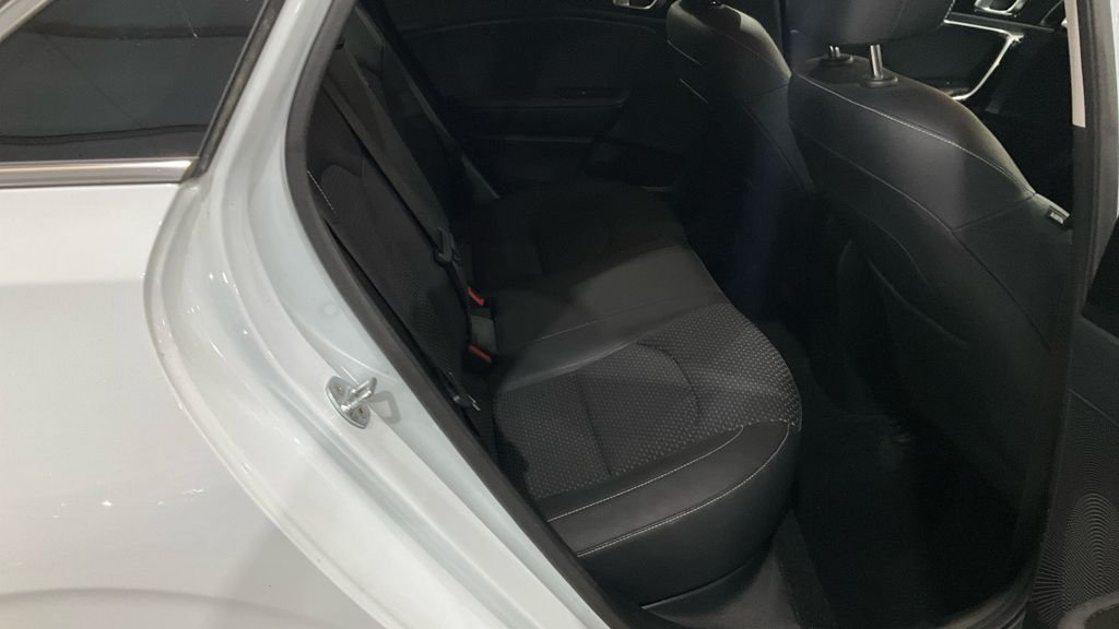 Used Kia Ceed 2018 for sale - 76396196: Photo 12