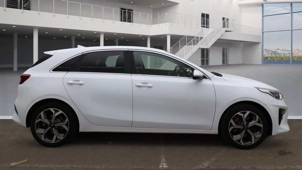 Used Kia Ceed 2018 for sale - 76396196: Photo 9