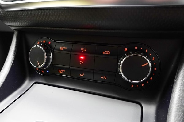 Used Mercedes-Benz A-Class 2015 for sale - 76202808: Photo 41