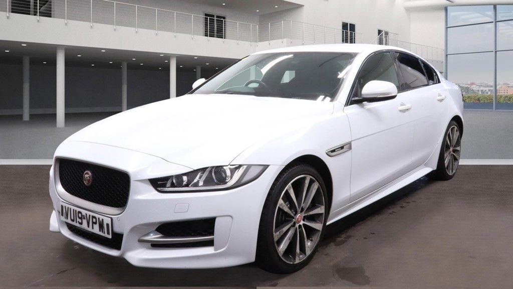 Used Jaguar XE 2019 for sale - 76430068: Photo 5