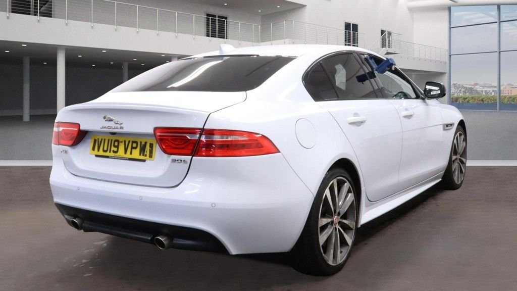 Used Jaguar XE 2019 for sale - 76430068: Photo 8