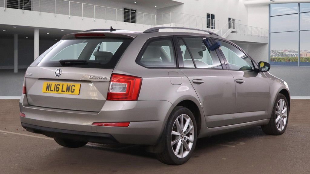 Used Skoda Octavia 2016 for sale - 76454752: Photo 8