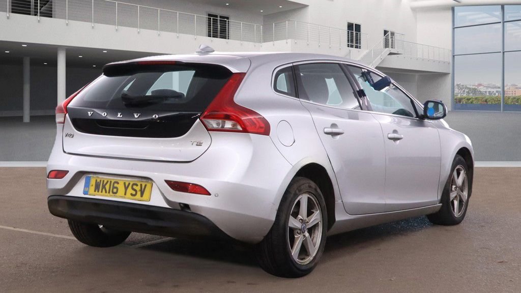 Used Volvo V40 2016 for sale - 76740271: Photo 8