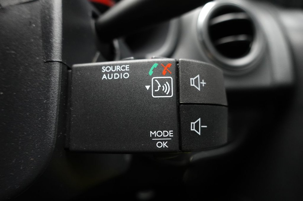 Used Dacia Sandero Stepway 2020 for sale - 77038480: Photo 41