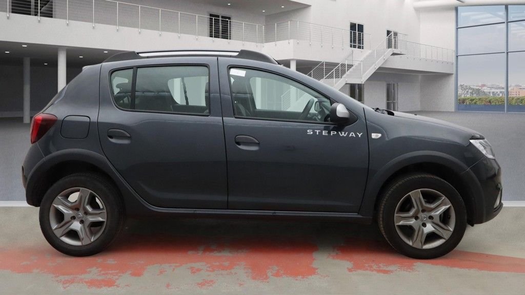 Used Dacia Sandero Stepway 2020 for sale - 77038480: Photo 8