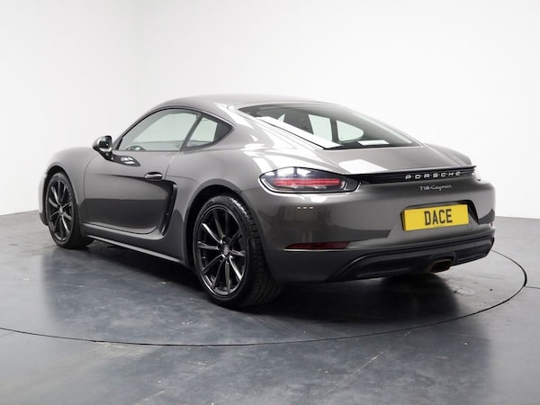 Used Porsche 718 Cayman 2019 for sale - 75527704: Photo 9