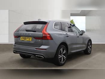 Used Volvo XC60 2018 for sale - 79738507: Photo