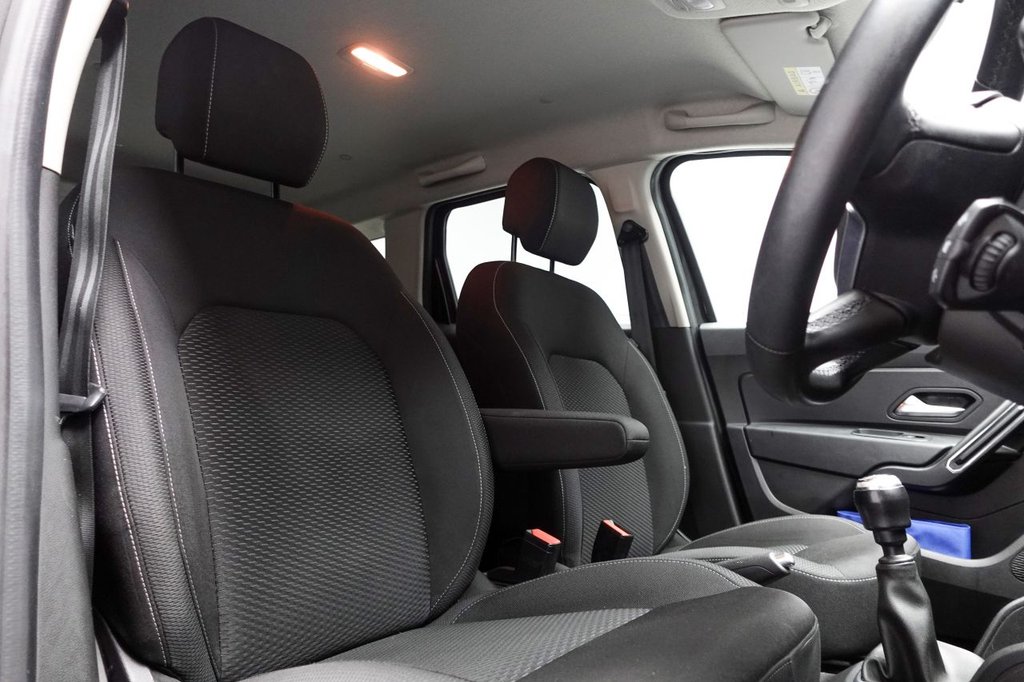 Used Dacia Duster 2021 for sale - 76172933: Photo 2