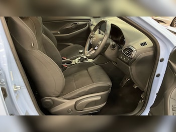 Used Hyundai i30 2018 for sale - 77153658: Photo