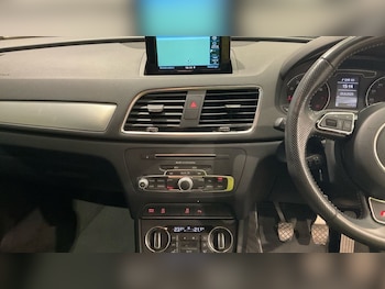 Used Audi Q3 2018 for sale - 75716664: Photo