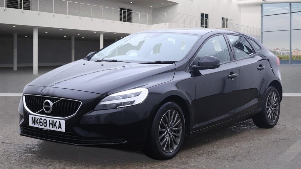 Used Volvo V40 2019 for sale - 76973870: Photo 5