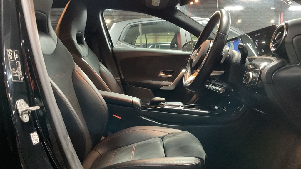 Used Mercedes-Benz A-Class 2021 for sale - 76973758: Photo 2