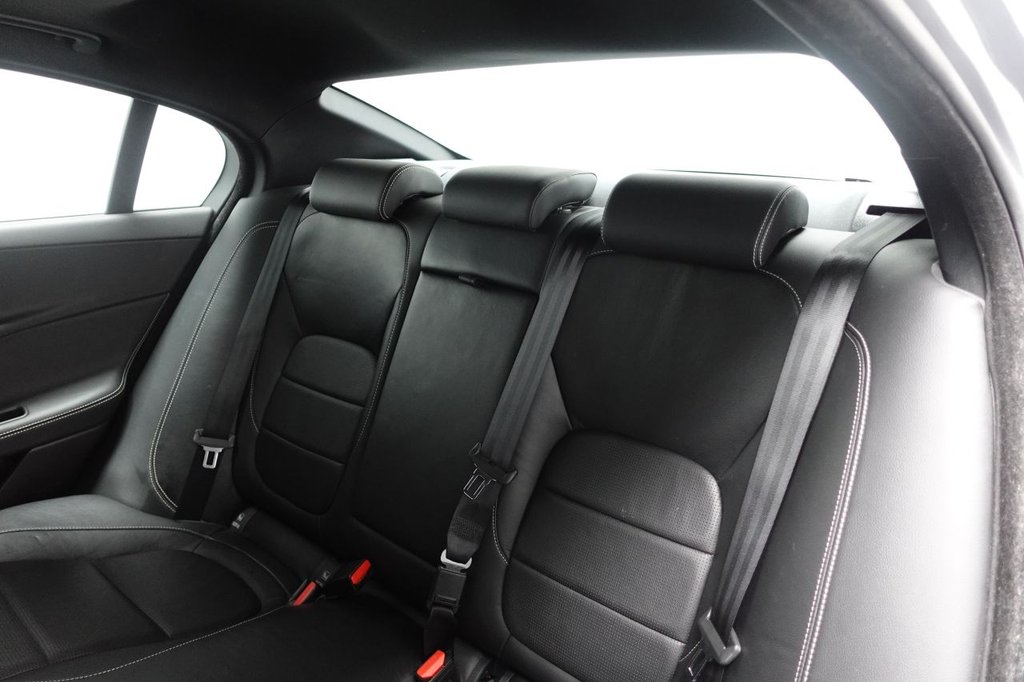 Used Jaguar XE 2016 for sale - 77110764: Photo 17
