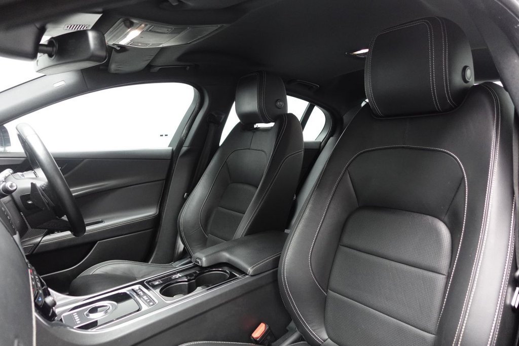 Used Jaguar XE 2016 for sale - 77110764: Photo 18