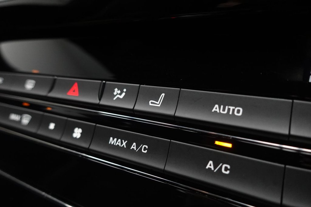 Used Jaguar XE 2016 for sale - 77110764: Photo 39