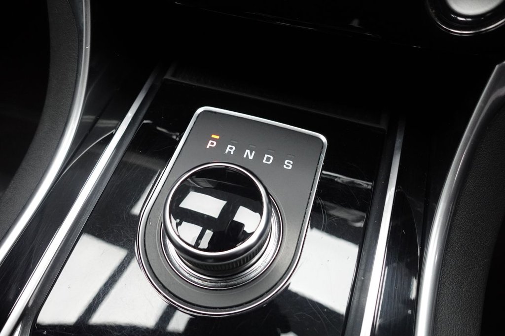 Used Jaguar XE 2016 for sale - 77110764: Photo 41