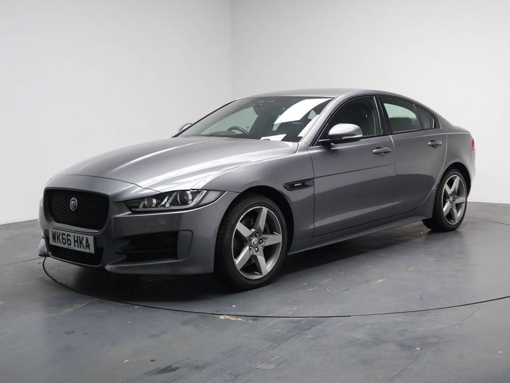 Used Jaguar XE 2016 for sale - 77110764: Photo 6