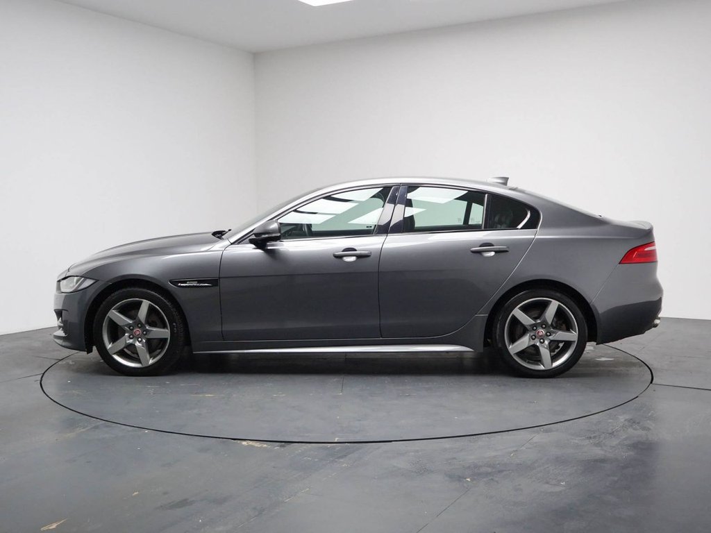 Used Jaguar XE 2016 for sale - 77110764: Photo 8