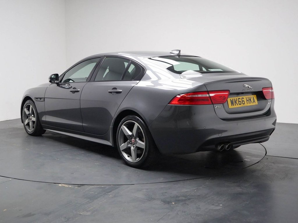 Used Jaguar XE 2016 for sale - 77110764: Photo 9