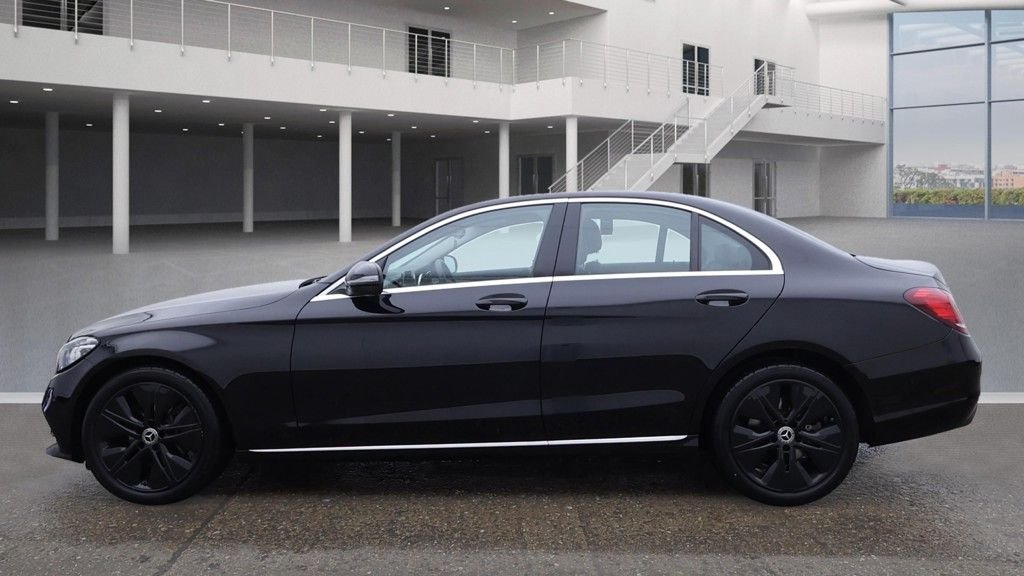 Used Mercedes-Benz C Class 2020 for sale - 76509960: Photo 11