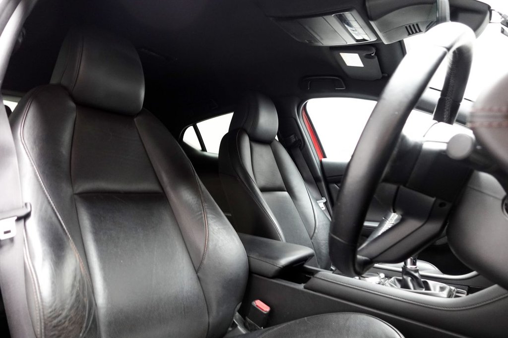 Used Mazda Mazda3 2019 for sale - 76496069: Photo 2