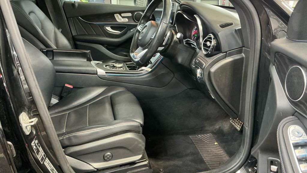 Used Mercedes-Benz GLC 2018 for sale - 77153666: Photo 3