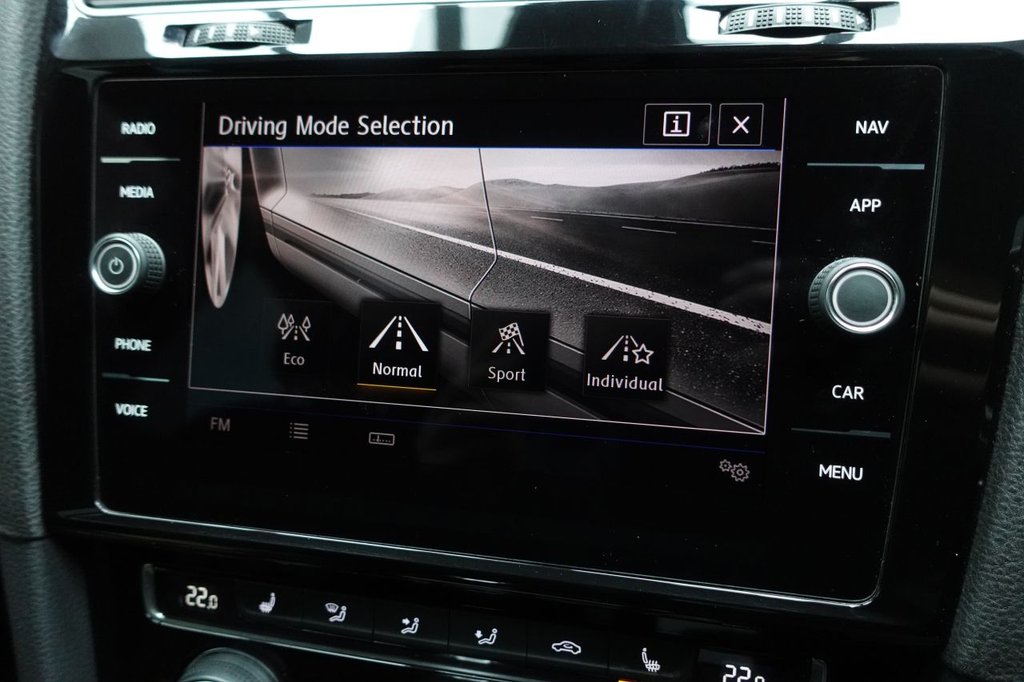 Used Volkswagen Golf 2019 for sale - 77227452: Photo 33