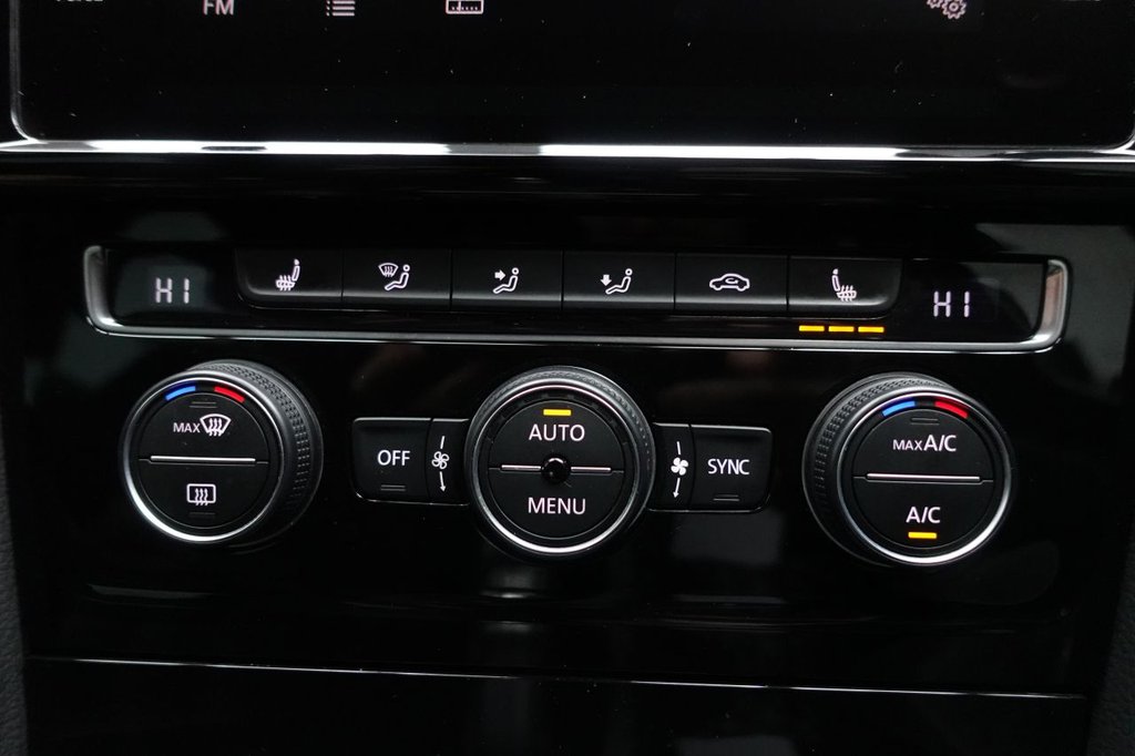 Used Volkswagen Golf 2019 for sale - 77227452: Photo 35