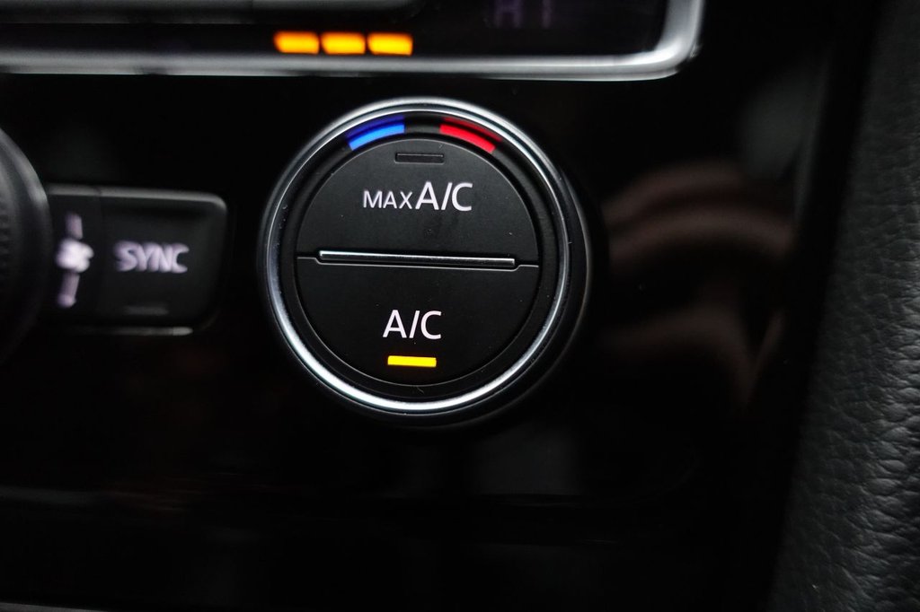 Used Volkswagen Golf 2019 for sale - 77227452: Photo 38