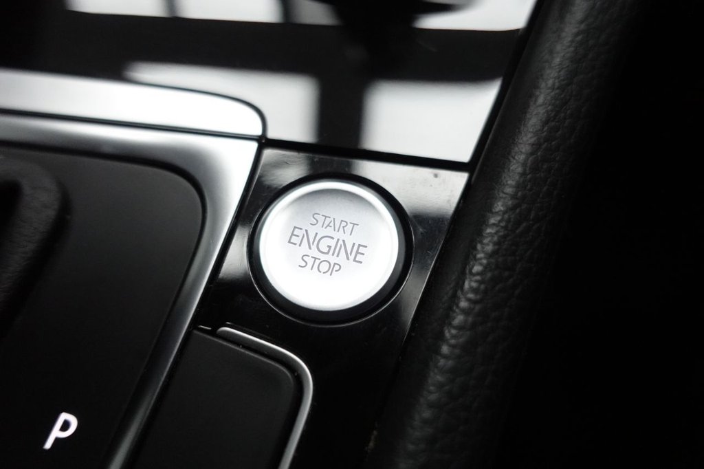 Used Volkswagen Golf 2019 for sale - 77227452: Photo 42